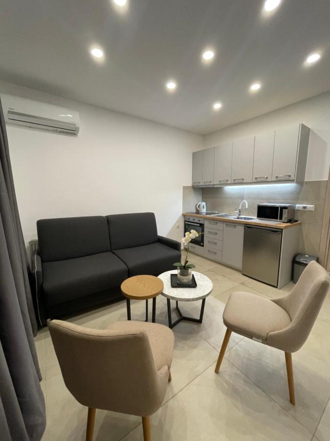 Central Luxury Apartment In Paralia Ofryniou Ofrínion Extérieur photo