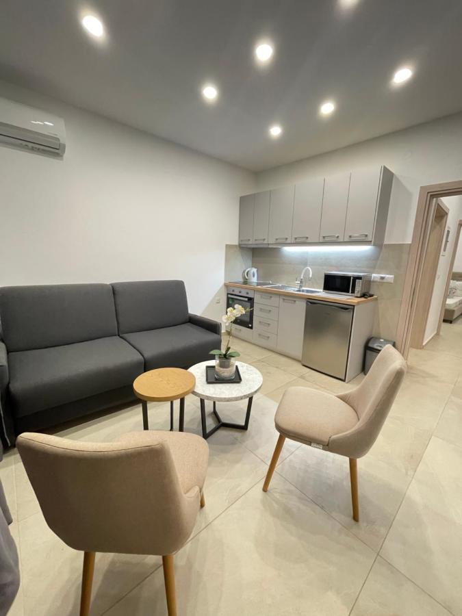 Central Luxury Apartment In Paralia Ofryniou Ofrínion Extérieur photo