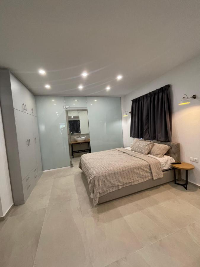 Central Luxury Apartment In Paralia Ofryniou Ofrínion Extérieur photo